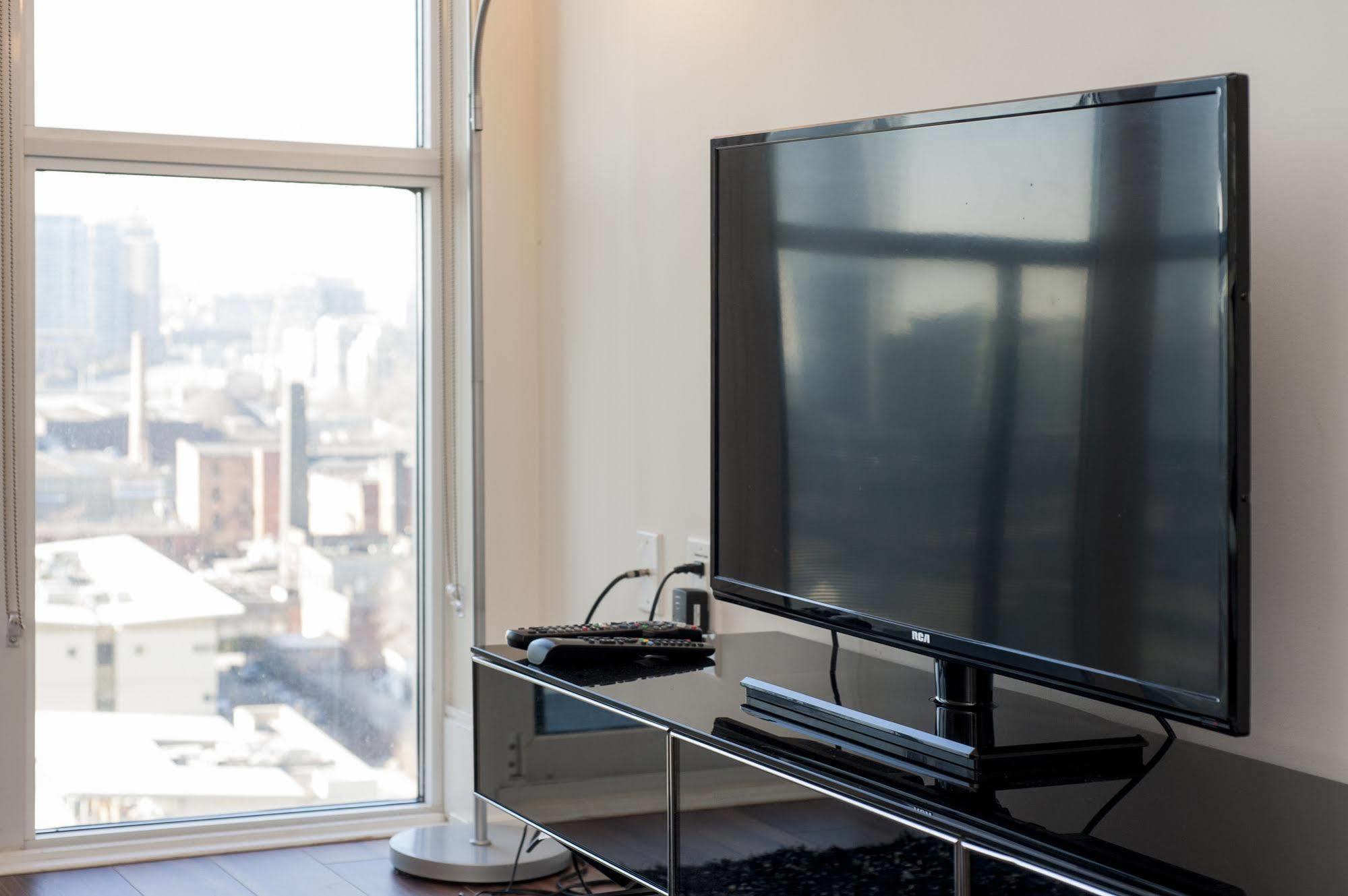 Life Suites Luxury Downtown Condos Toronto Kültér fotó