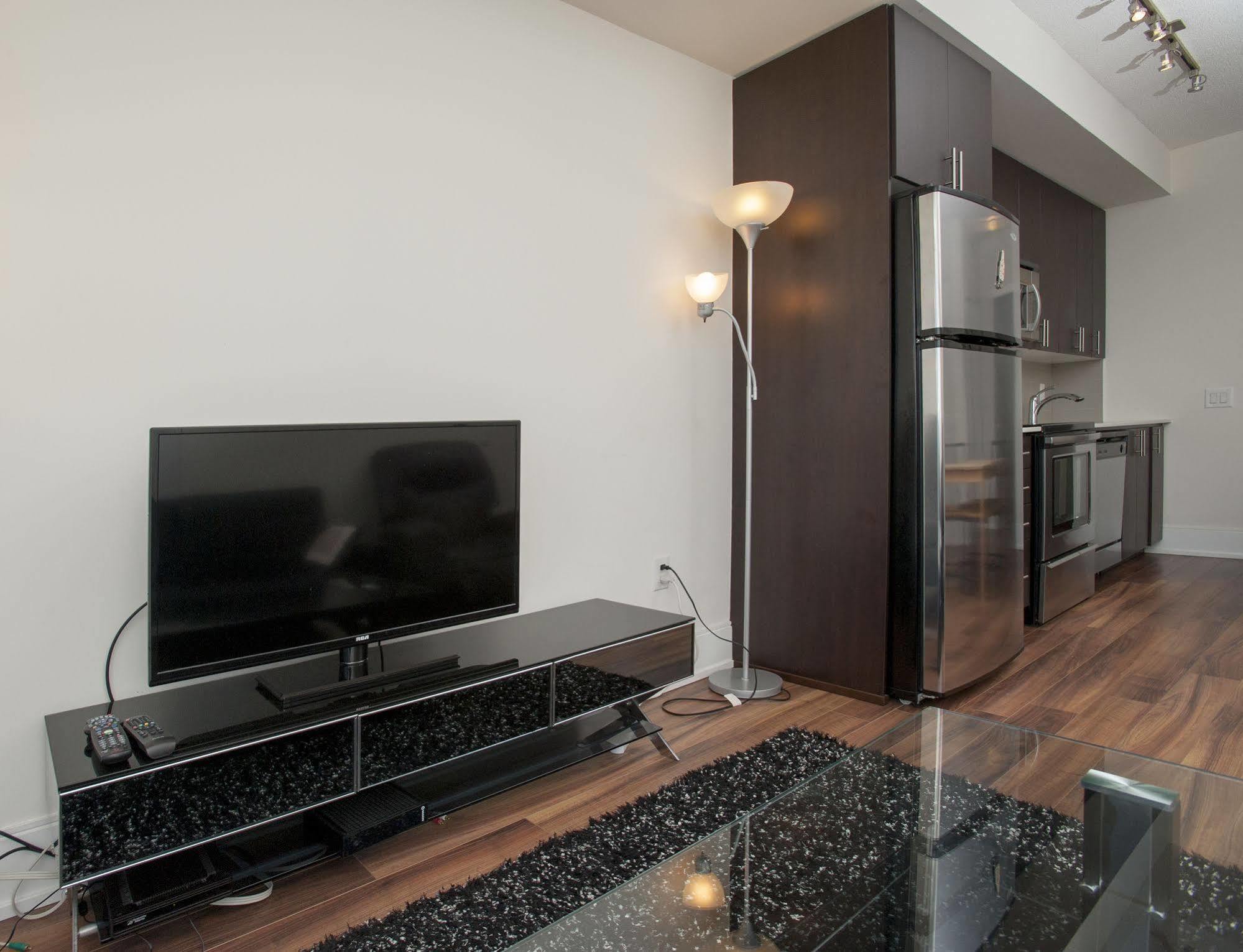 Life Suites Luxury Downtown Condos Toronto Kültér fotó